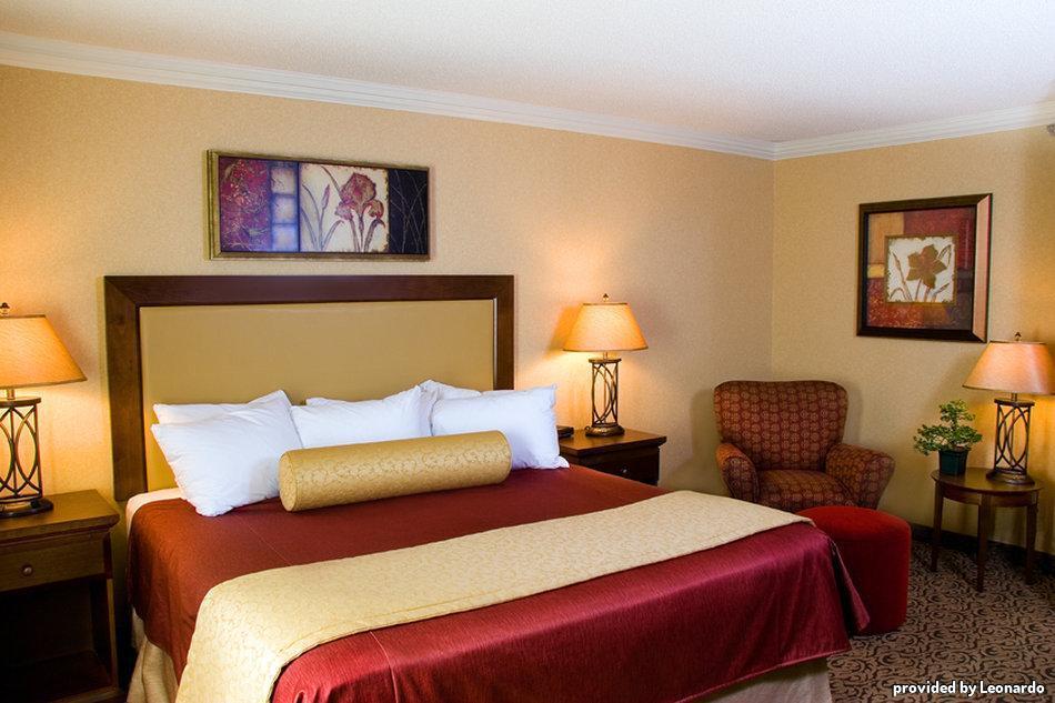 Quality Inn & Conference Centre Midland Zimmer foto